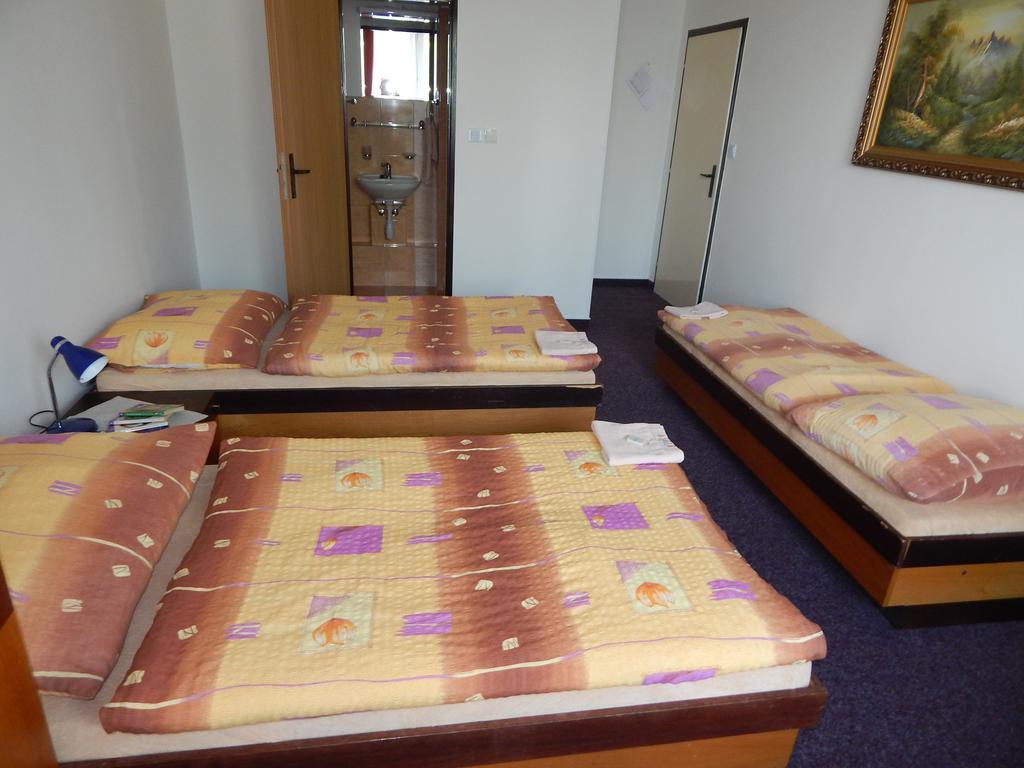 Abc Hotel Nitra Room photo