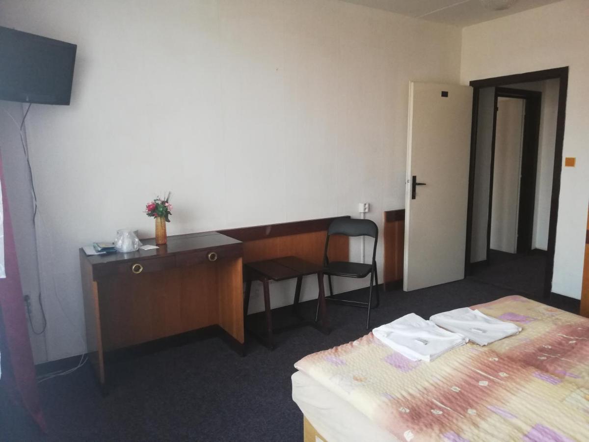 Abc Hotel Nitra Exterior photo